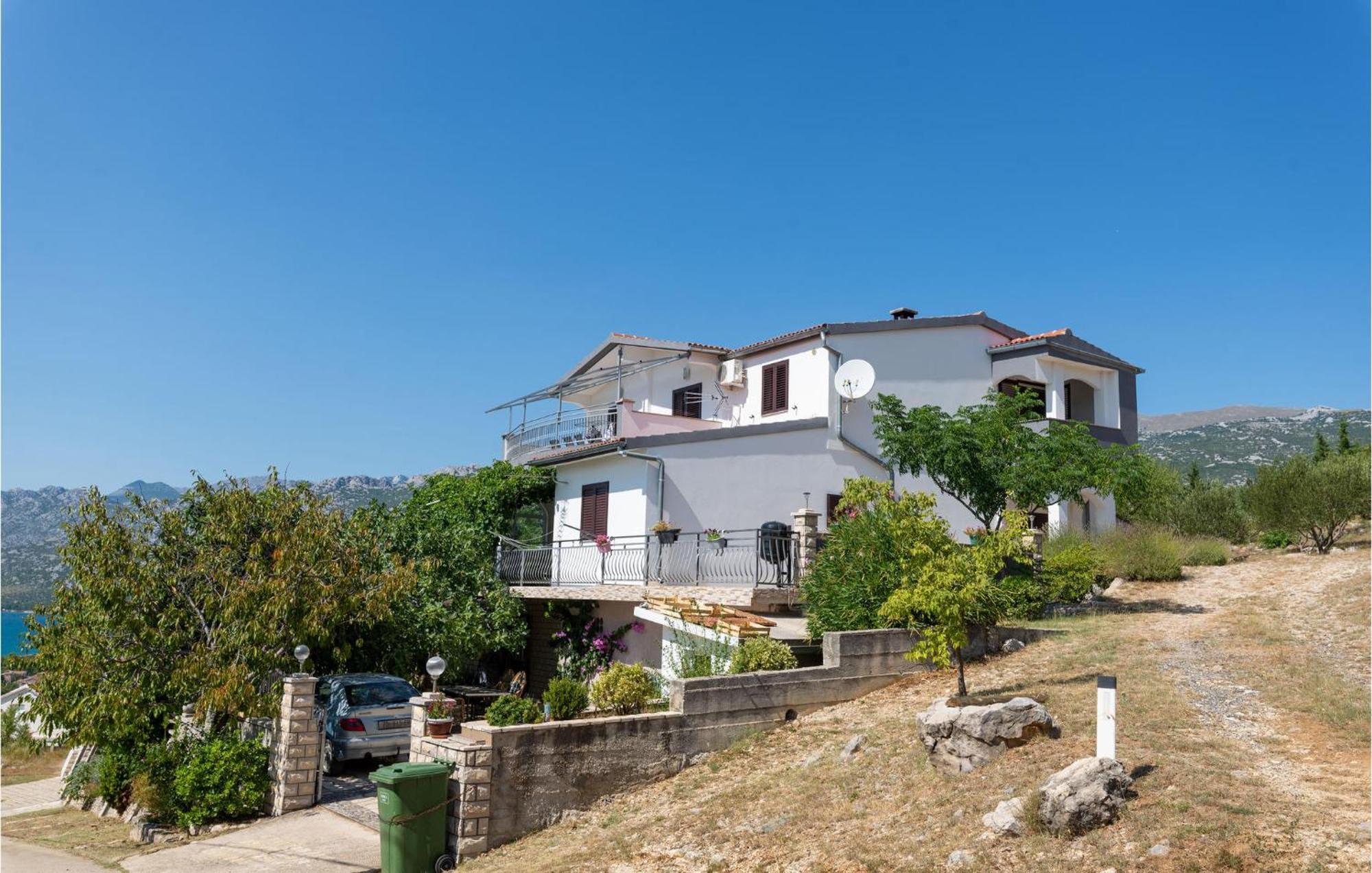 Lovely Apartment In Rovanjska With House Sea View מראה חיצוני תמונה